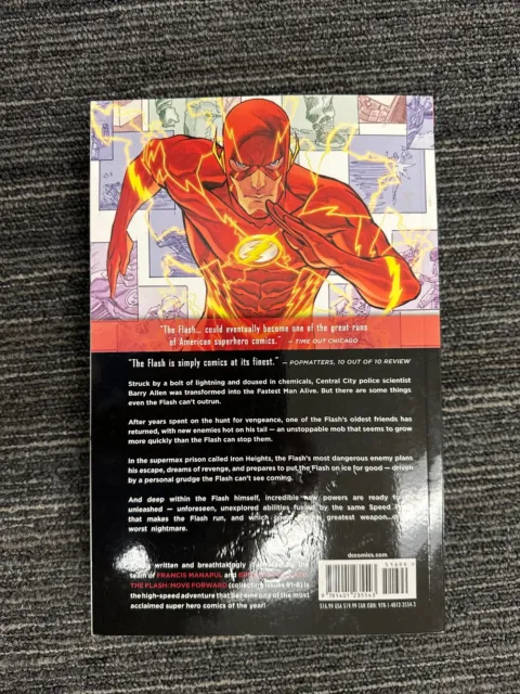 The Flash Volume 1: Move Forward (DC Comics, Softcover) 2