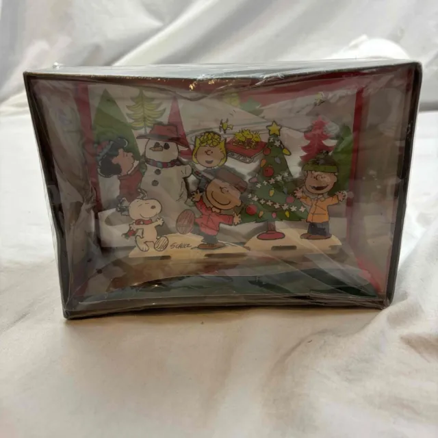 Hallmark Peanuts Paper Craft Boxed Christmas Cards Pop Up Winter Scene