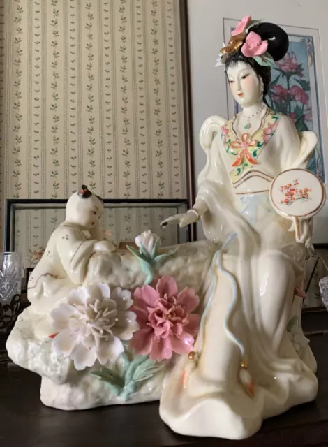 STUNNING 11” Porcelain Chinese WOMAN Courtesan Playing w/a Tongzi Boy Figurine