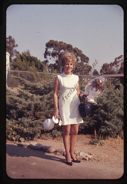 Pretty Woman Hair Wigs Fashion 1970s Slide 35mm