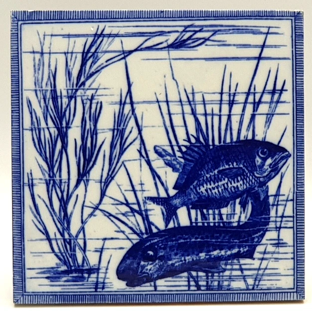 Aesthetic Transfer-Printed Tile Minton, Hollins & Company Fish Motif C1880 AE15