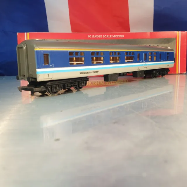 Hornby OO BR Mk2 Regional Railways Coach!!!