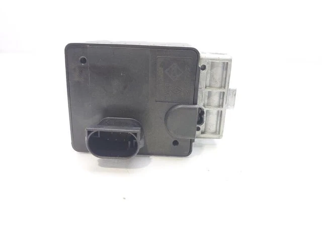 8200604932 bloccasterzo per RENAULT MEGANE III FASTBACK 1.5 DCI 2009 8256581