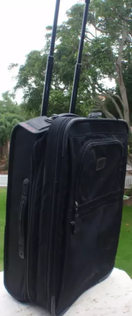Tumi 2234D3 USA MADE NYLON BLACK 22" 14 x8 Wheeled Roll Carryon w/ Suitor Bag