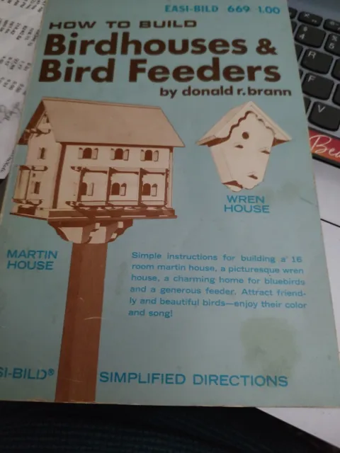 Vtg 1971 HOW to BUILD  BIRDHOUSES & FEEDERS SIMPLE DIRECTIONS BRANN
