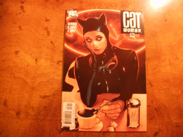 VF DC 2002 Series Comic: CATWOMAN #56 (Vol 3) Adam Hughes Cover (Selina Kyle)