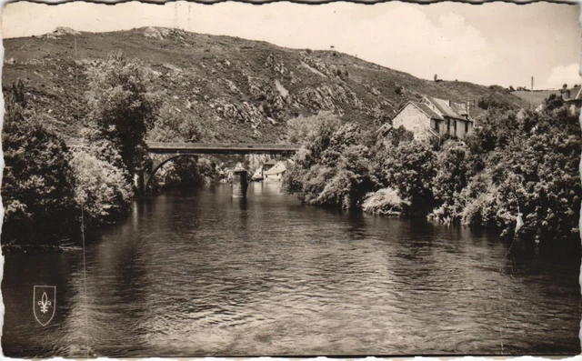 CPA Vallee de la Sioule Le Pont de Menat (48810)