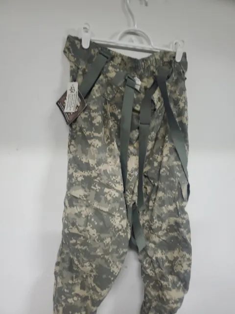 ARMY ISSUE  ACU DIGITAL SOFT SHELL pant Medium Regular LEVEL 5 cold weather