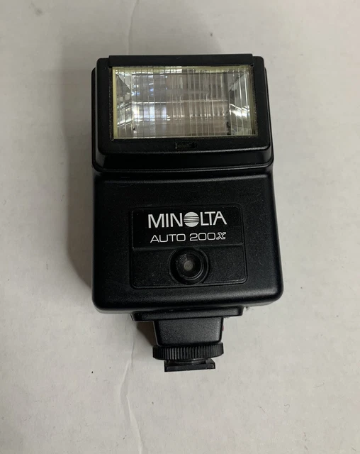 Vintage MINOLTA Auto 200X Shoe Mount Flash Made in Japan *Read Below*