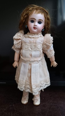 ancienne poupée petite Jumeau taille 2 bouche fermée antique Jumeau doll size 2 
