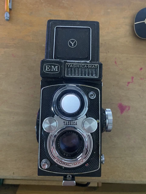 Cámara vintage Yashica-Mat EM TLR excelente estado