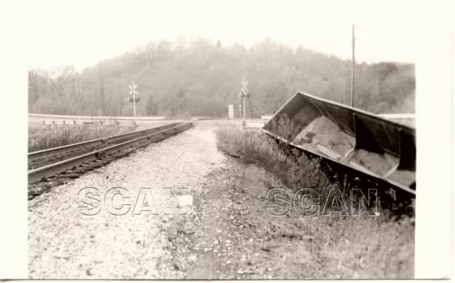 9F836 Rp 1976 Western Maryland Railroad Wreck Bayard Wv Hopper Down The Bank