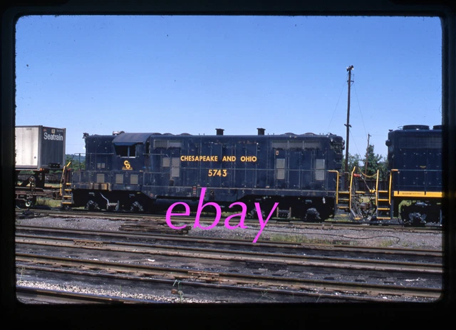 Orig Slide Chesapeake & Ohio C&O #5743 GP7 1971