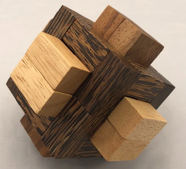 WOODEN BRAIN TEASER puzzle Cassetête en bois Cube of Pimples EUR 15