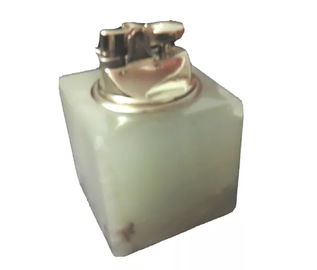 Briquet De Table. Bel Albatre Brillant.6cm Au Cube 100% Vintage