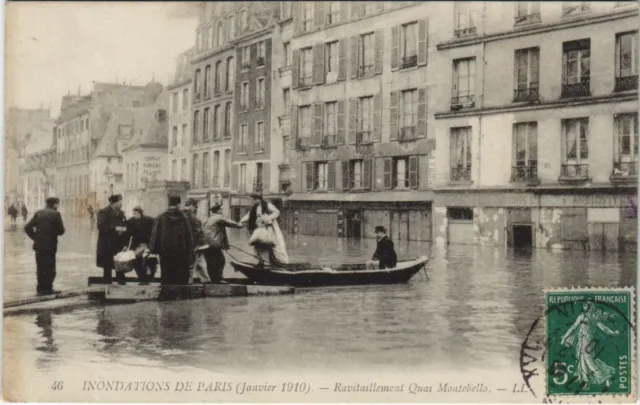 CPA Inondations 1910 PARIS Quai Montebello ravitaillement (996950)