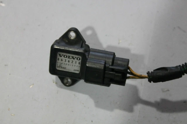 #010 Volvo S80 2.4 D5 Pressure Sensor P/N 8636216