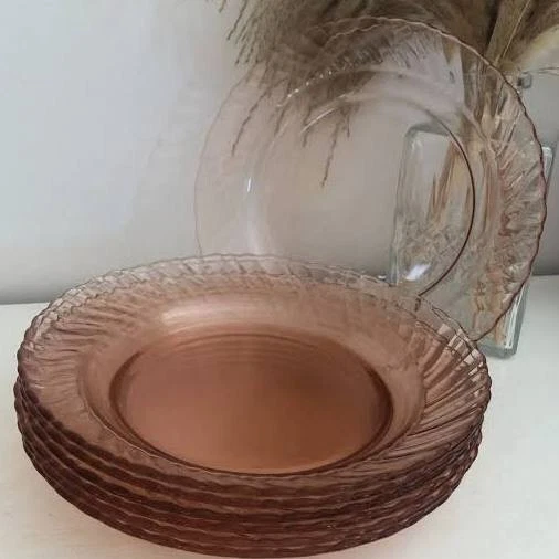 lot de 6 assiettes à dessert rosaline en verre rose tourbillon