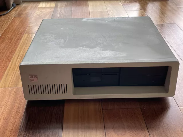 IBM Personal Computer XT 5160 Powered By P8088 Cpu (Powers On and Post)