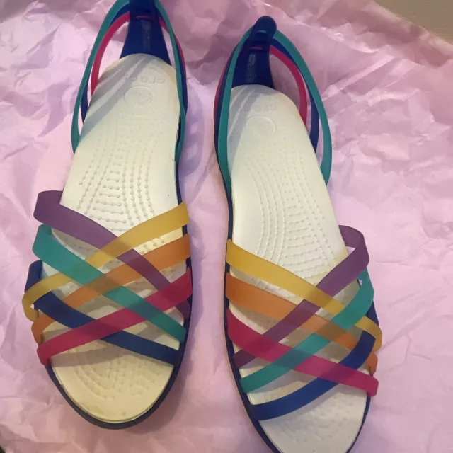 Crocs huarache hotsell flat jelly sandals