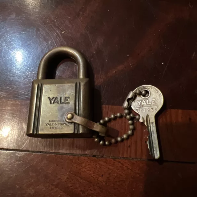 vt Yale and Towne US brass padlock Matching number lock and keys made in USA