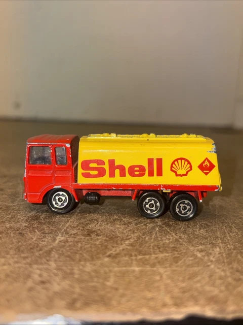 Ancien Camion Saviem Citerne Majorette Série 200 – Rouge Shell – État Neuf Sous Blister