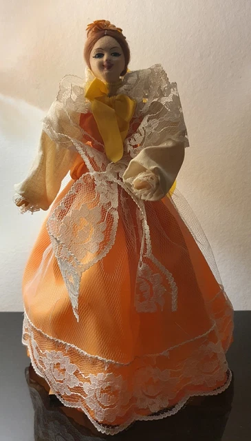 Lot De 2 Poupées Collection Folkloriques Traditionnelles Fait Main - Celluloïd 21 Cm