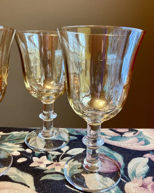 4 LAURA ASHLEY Wine Glasses, Amber Flashed, Wafer StemsItaly 2000, 5 5