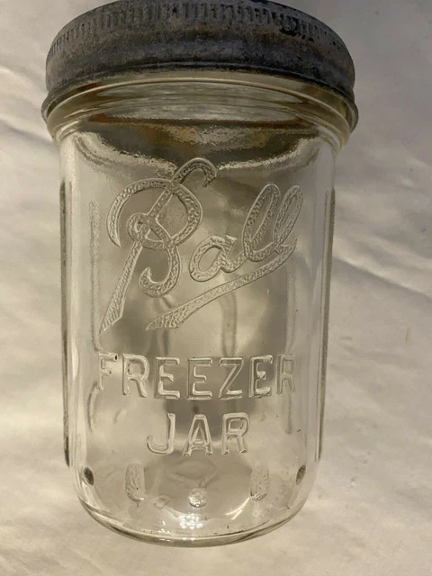 Vintage PINT BALL FREEZER Jars 1 CASE 12 JARS with ZINC lids. No 116 Vintage PINT BALL FREEZER Jars 1 CASE 12 JARS with ZINC lids. No 116