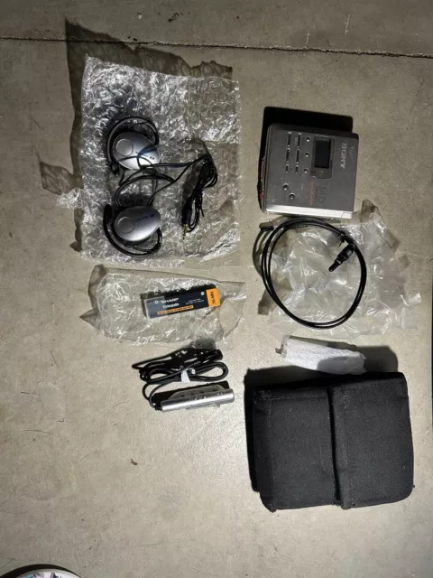 Mini Disco Portátil de Colección Sony MD Walkman MZ-R55 con Caja y Control Remoto