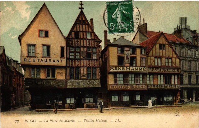 CPA REIMS - La Place du Marche - Vieilles Maisons (741984)