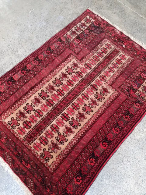 S2031 Afghan Vintage Handmade Knotted Tribal Balouchi Prayer Rug 128×92 Cm