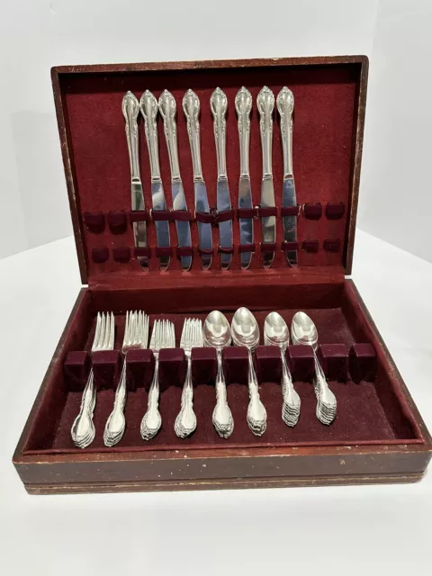 Vtg Wm Rogers AA Overlaid IS Silverplate Flatware Desire 48 Pcs w/Case