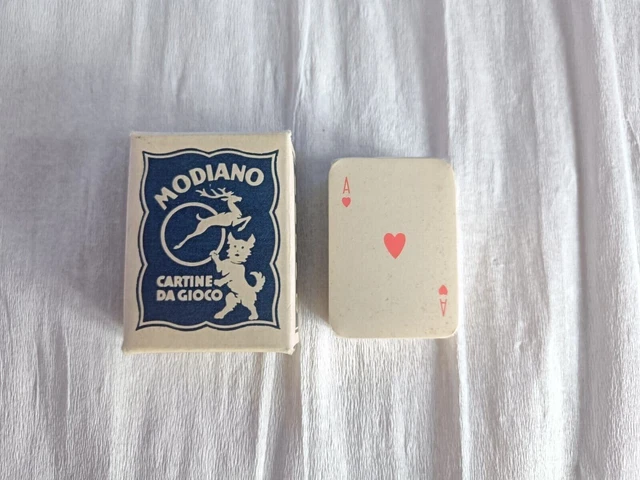 Sfondo di carte da gioco Immagini senza sfondo e Foto Stock ritagliate