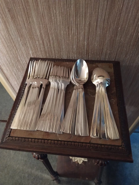 RAVINET D'ENFERT MODÈLE Brantôme, 4 couverts de table, 8 pièces en métal argenté EUR 95,00