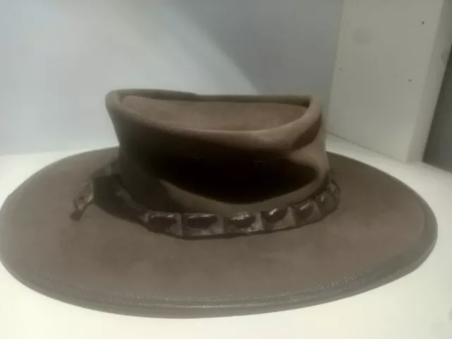 chapeau en cuir cowboy australien artisanal