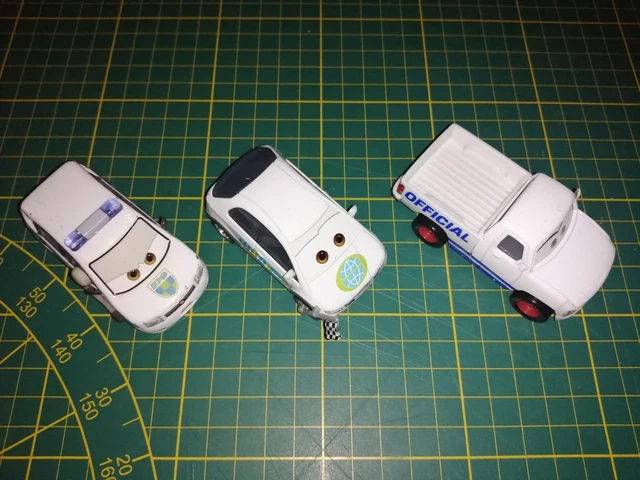 lot de  voitures cars disney pixar  mattel metal  d occasion