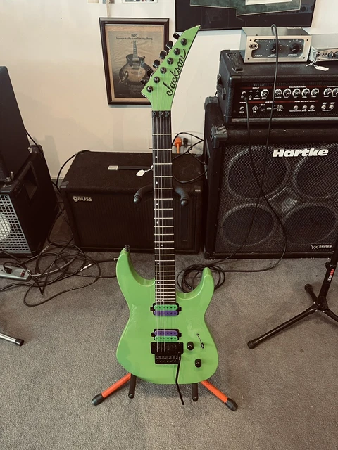 Jackson Pro Series Dinky DK2 Guitar, Slime Green DIMARZIO EVO / SUPER DISTORTION