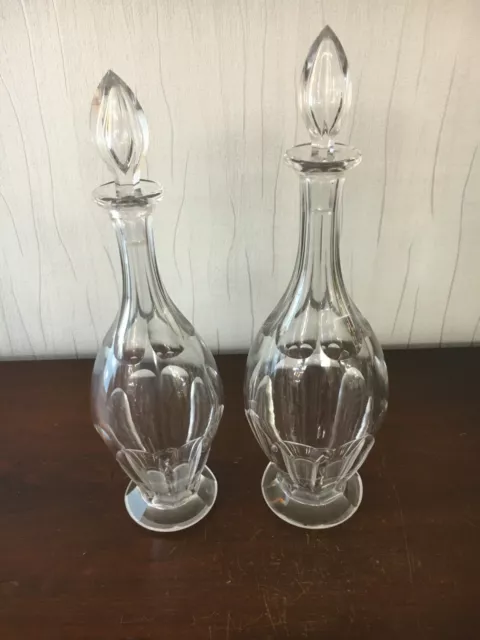 Lot de deux carafes en cristal  (prix du lot des deux)