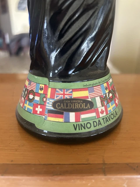Piccola bottiglia 5 cm. con vino gadget Mondiali di Calcio Italia '90