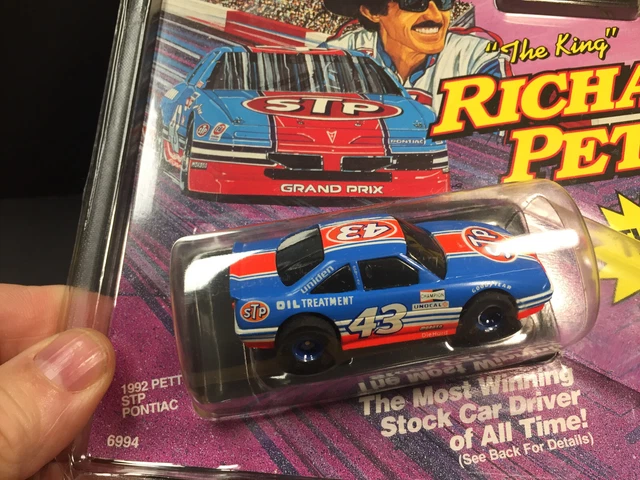 TYCO PETTY STP Stocker Bl/Or #43  BRAND NEW on cut card Never removed  A BEAUTY!
