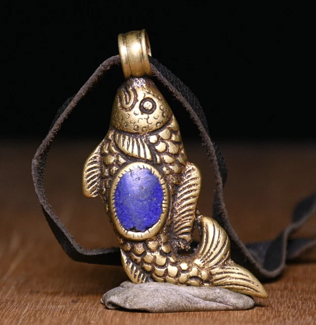 Collier Style Tibétain Avec Groupe De Poissons - Argent Tibétain, Alliage Gris, Longueur Mi-longue, Neuf
