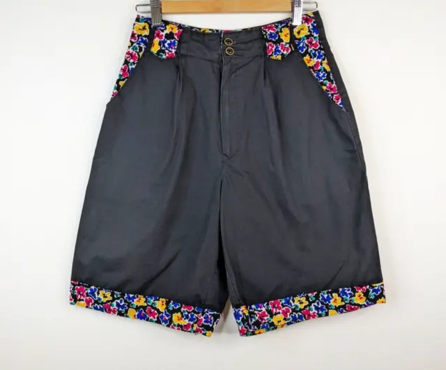 Shivam Vintage Women 90s Bermuda Shorts Black Multicolour Floral Trim Size 6 8