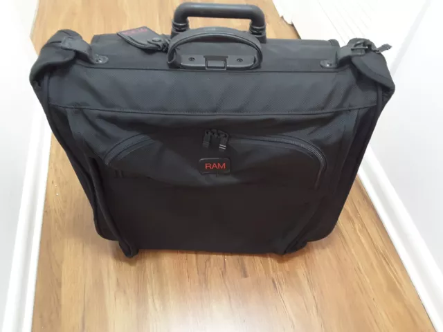 Tumi Alpha G4 Upright Rolling 2 Wheels Garment Bag Hanging Case 2241D3 Luggage