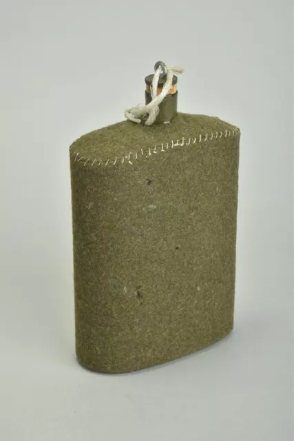 WW2 British Canteen. Wool-Bound Enamelled Metal Water Bottle. Ref SNM