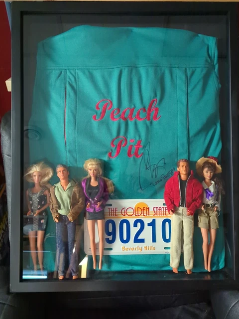 Beverly Hills 90210 Shadow Box-Figures & Jason Priestley Peach Pit Signed Shirt