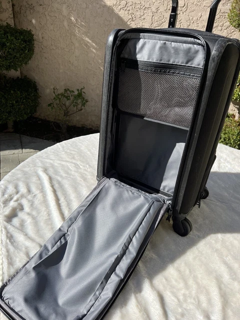 TUMI Alpha 3 International Dual Access 4 wheeled Carry On Suitcase black Spinner 5