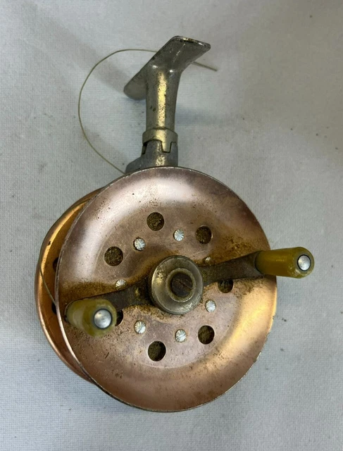 Associer bavarder Indifférence ancien moulinet de pêche germe leau des loisirs