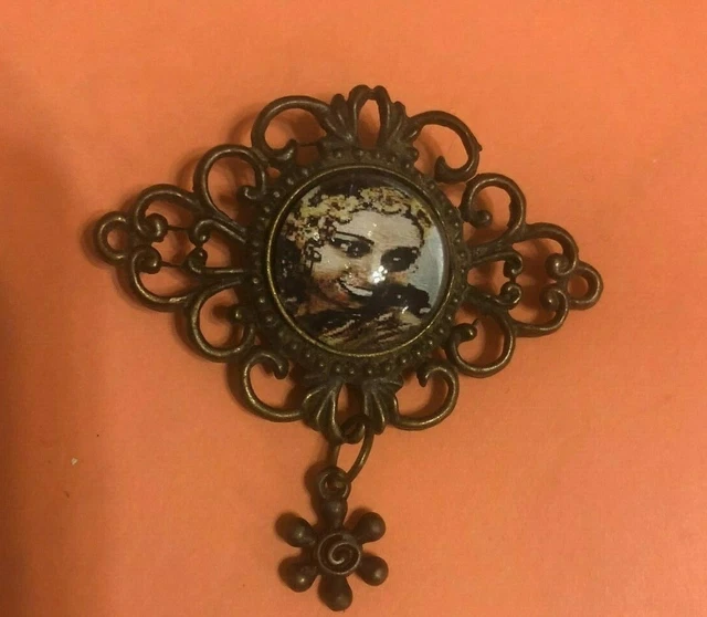 Retro 1920s Josephine Baker Flowers Vintage Filigree Brooch Pin