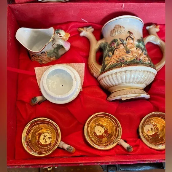 Vintage Capodimonte Tea Set, 17 Piece Set, Gold Gilt Cherub Italian Porcelain 2